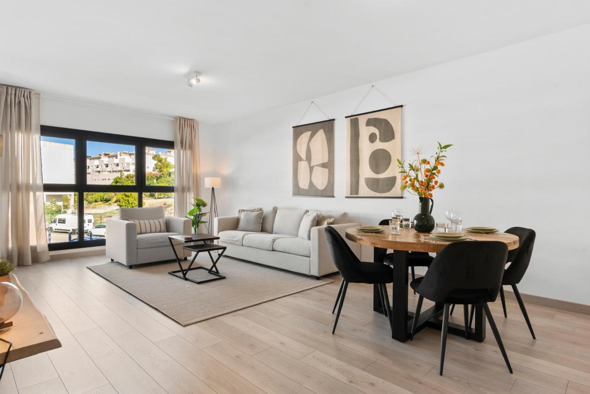 Beautiful 2-Bedroom Apartment Near Center And Beach Estepona Kültér fotó