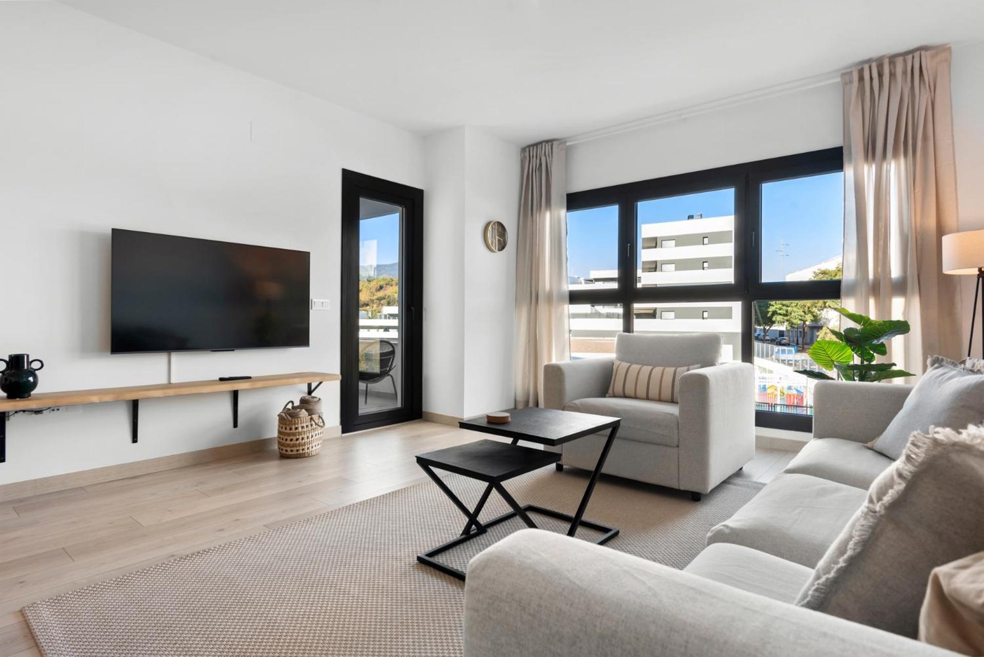 Beautiful 2-Bedroom Apartment Near Center And Beach Estepona Kültér fotó