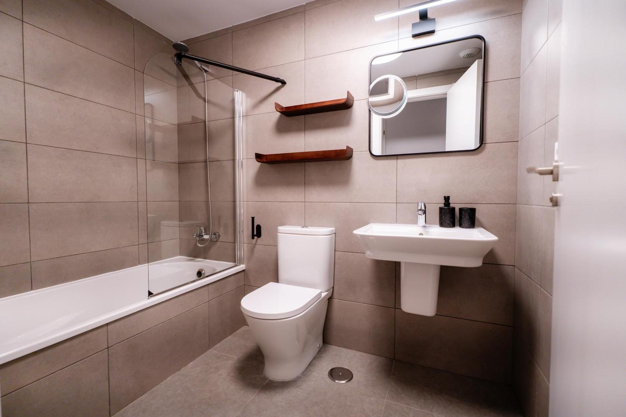 Beautiful 2-Bedroom Apartment Near Center And Beach Estepona Kültér fotó